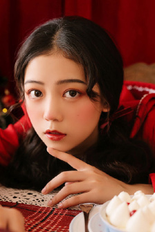 日系精华水PK欧美精华水
